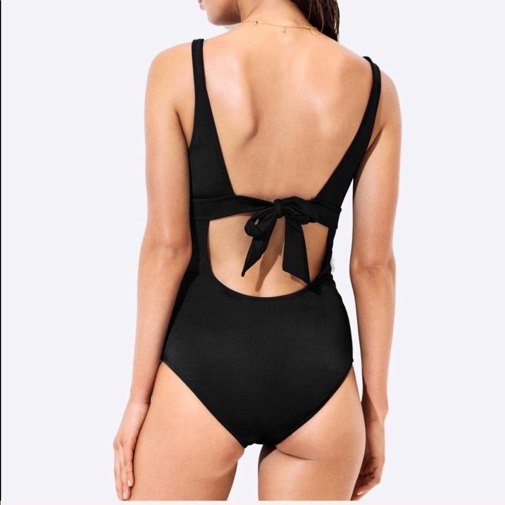 Seafolly black seashell escape black one piece - Picture 3 of 6